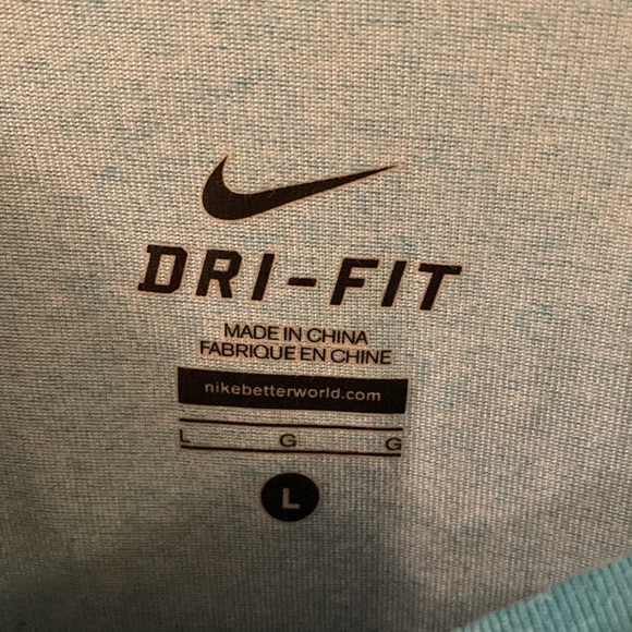 Nike Dri Fit Sweatshirt - Picture 2 of 3